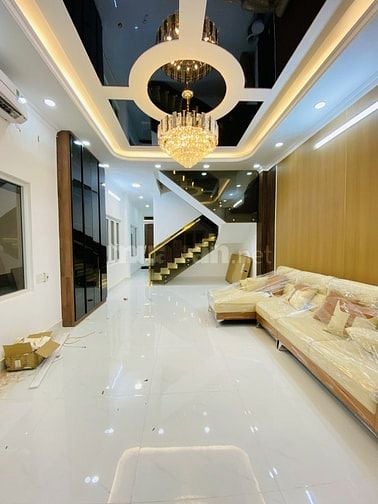  XE HƠI ĐỖ CỔNG - 122M2 CÔNG NHẬN ĐỦ - NGANG 5.4M NỞ HẬU ĐẦY LỘC - C