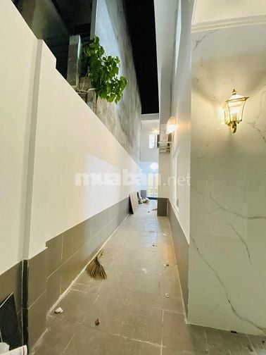  XE HƠI ĐỖ CỔNG - 122M2 CÔNG NHẬN ĐỦ - NGANG 5.4M NỞ HẬU ĐẦY LỘC - C