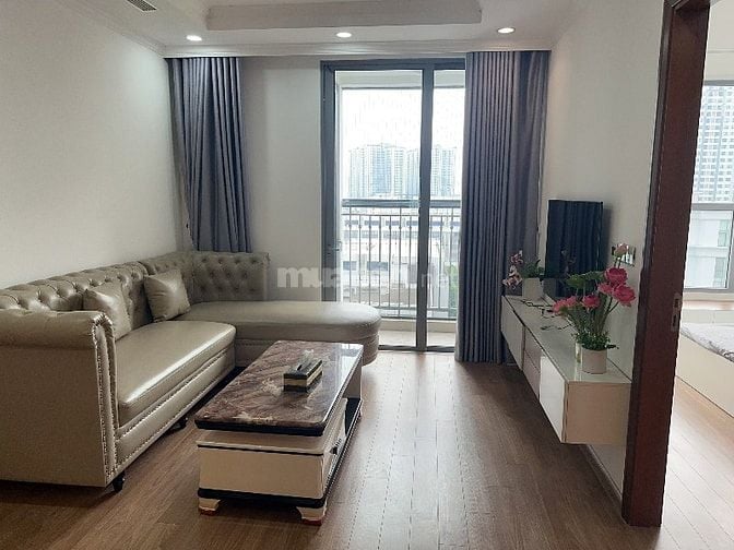 Chính chủ- cho thuê 2 PN full đồ cao cấp 79m- Park 10 Times City