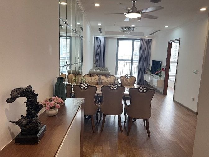 Chính chủ- cho thuê 2 PN full đồ cao cấp 79m- Park 10 Times City
