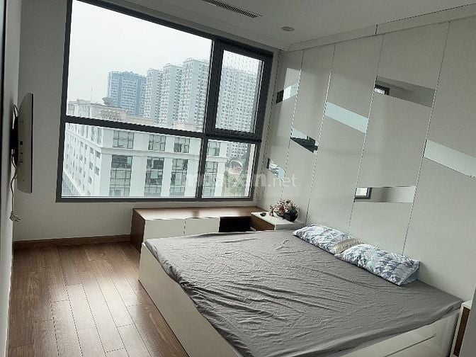 Chính chủ- cho thuê 2 PN full đồ cao cấp 79m- Park 10 Times City