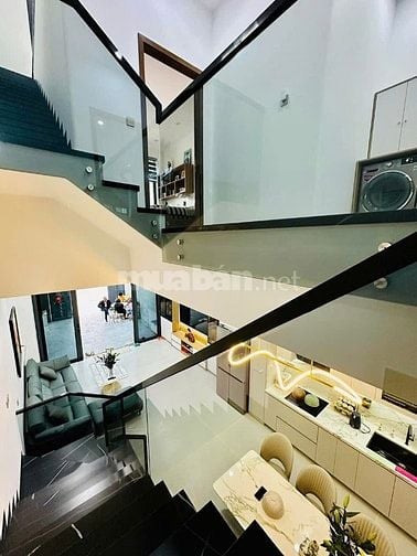 CHÍNH CHỦ CẦN BÁN NHÀ 2 LẦU ĐỪƠNG LÊ HỒNG PHONG PHƯỜNG 10 QUẬN 10 2tỷ8