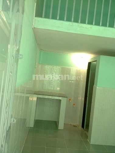 phòng có gác 19m2; 1.6 triệu; Đình phong phú, tăng nhơn phú B, thủ