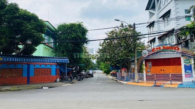 Bán đất dự án 10 mẫu đường ND.Trinh Quận 2 cũ nền C7 (200m2) 103 tr/m2