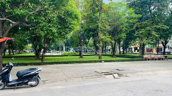 Bán đất dự án 10 mẫu đường ND.Trinh Quận 2 cũ nền C7 (200m2) 103 tr/m2