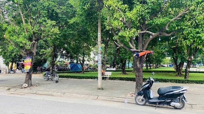 Bán đất dự án 10 mẫu đường ND.Trinh Quận 2 cũ nền C7 (200m2) 103 tr/m2
