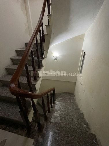 Bán nhà địa chỉ: Số 17 ngách 21/28 ngõ Văn Hương, Đống Đa, DT 45 m2x5T