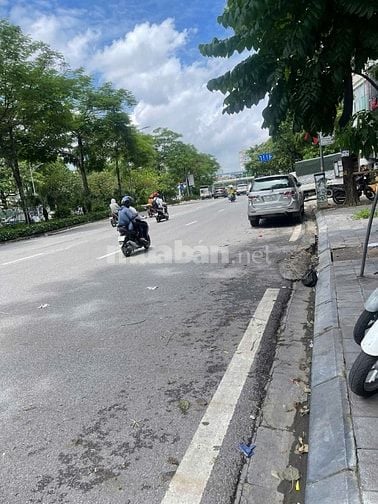 Bán nhà ngõ phố Trần Khát Chân Hà Nội tiện kinh doanh ngõ ô tô 