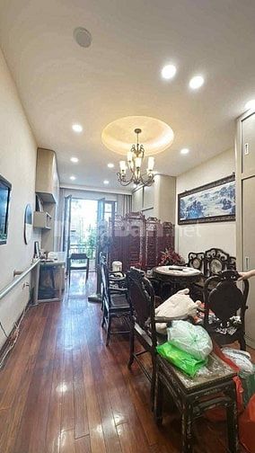Bán nhà Mặt phố Yên Phụ sát Hồ Tây, 73m2, giá hợp lý, kinh doanh mạnh