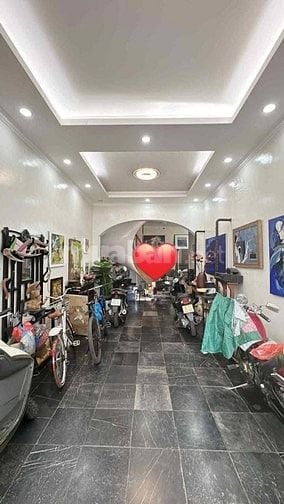 Bán nhà Mặt phố Yên Phụ sát Hồ Tây, 73m2, giá hợp lý, kinh doanh mạnh