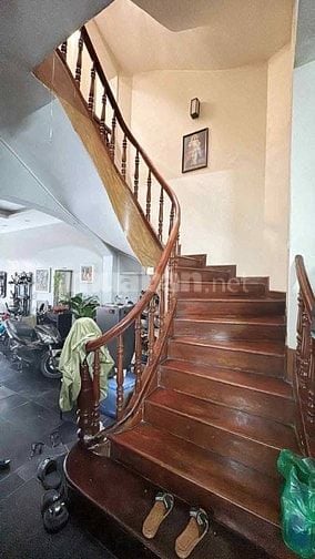 Bán nhà Mặt phố Yên Phụ sát Hồ Tây, 73m2, giá hợp lý, kinh doanh mạnh