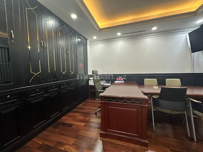 270 tỷ Villas Vinhomes Tân Cảng 300m2 cần bán