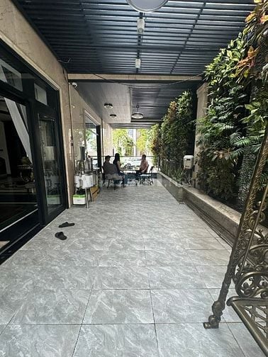 270 tỷ Villas Vinhomes Tân Cảng 300m2 cần bán