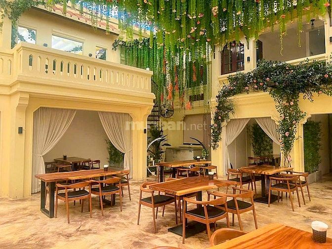 Villa cao cấp Thảo Điền 342m² đất, dòng tiền 90tr/tháng, giá chỉ 70 tỷ
