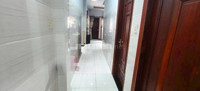 bán nhà lạc long quân khu chợ tân bình giáp bàu cát