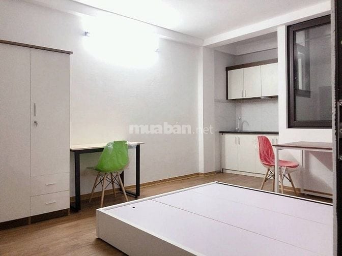 GẤP!!! BÁN CĂN DỊCH VỤ 7 TẦNG, CÓ THANG MÁY, DT 94M2, MT 7M, 26 PHÒNG 