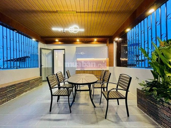 Cần vốn bán nhà đường Hoa Sứ P2 Phú Nhuận 60m2 giá 2tỷ850 4PN 4WC