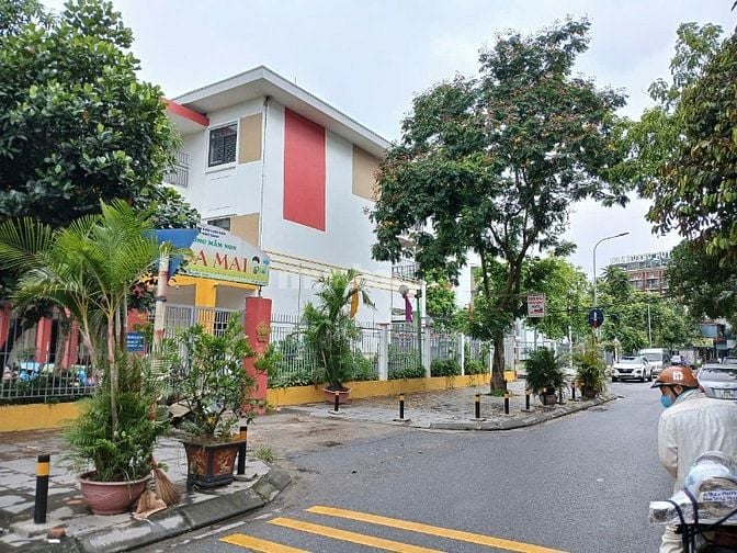 Bán nhanh đất phân lô siêu VIP, đường 9m, vỉa hè 2,5m, DT 4 x10m 