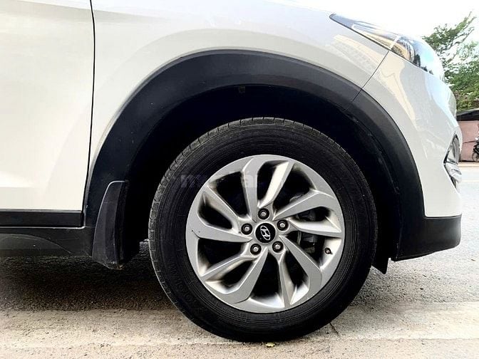 Bán rẻ HYUNDAI TUCSON SPORT 2016 1 chủ ZIN AZ rất đẹp Như mới!