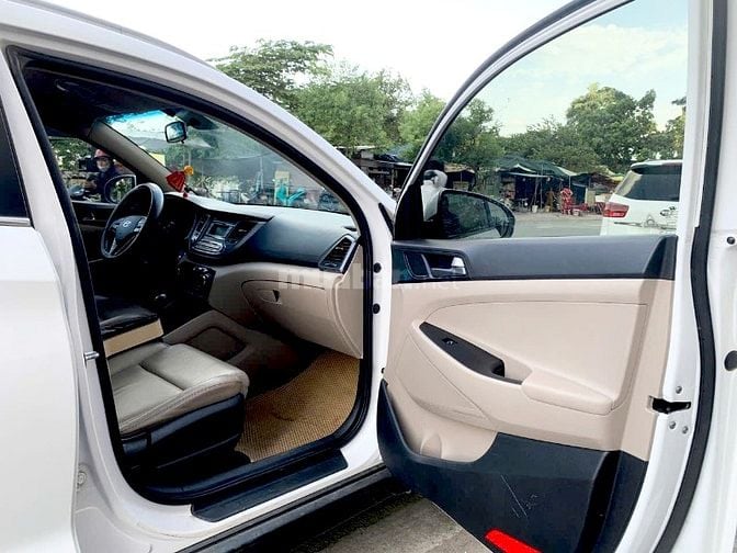 Bán rẻ HYUNDAI TUCSON SPORT 2016 1 chủ ZIN AZ rất đẹp Như mới!