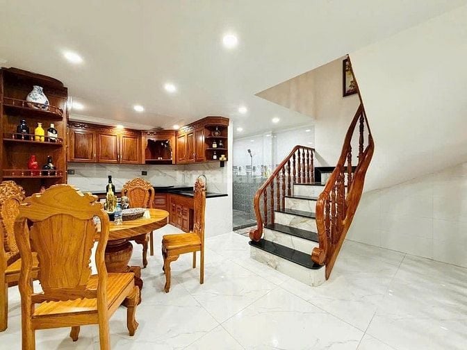 BIỆT THỰ , DIỆN TÍCH  5x20M,  5 TẦNG, THANG MÁY, CHỈ 10 TỈ 900