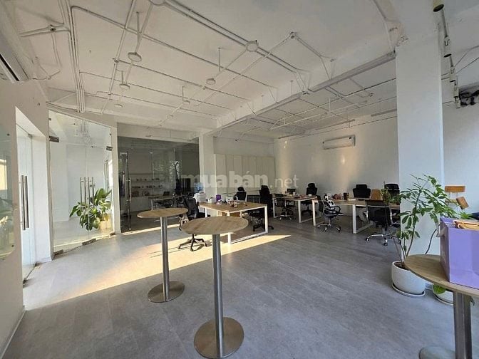 Bán biệt thự Lô Góc tại Trung Hoà, Cầu Giấy, Hà Nội