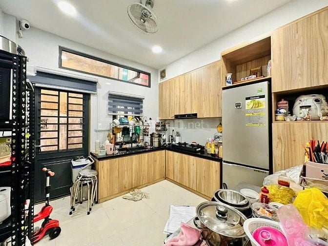 Giảm 1T, chỉ còn 9,4T. Huỳnh Văn Bánh, P.13,Q.PN, 40m2, full nội thất
