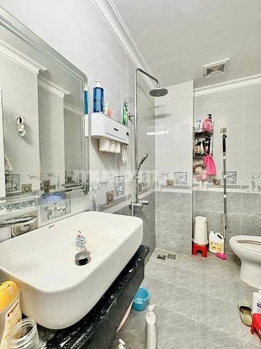 Giảm 1T, chỉ còn 9,4T. Huỳnh Văn Bánh, P.13,Q.PN, 40m2, full nội thất