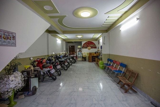 Chính Chủ Cần Bán Khách Sạn Cam Ranh – Mặt Tiền Đẹp, Giá Cực Tốt!