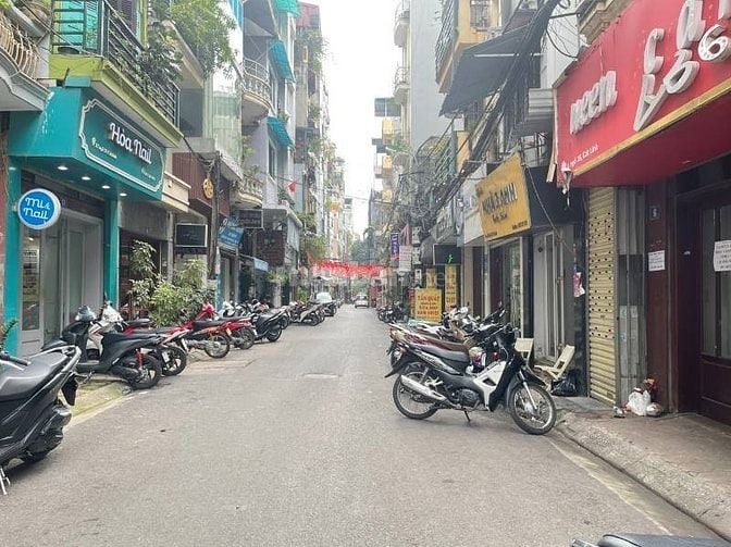 Bán nhà ngõ phố Trung Kính: DT 75m2, MT 4.5m, 5Tầng, ÔTô, Gía 22.8 Tỷ