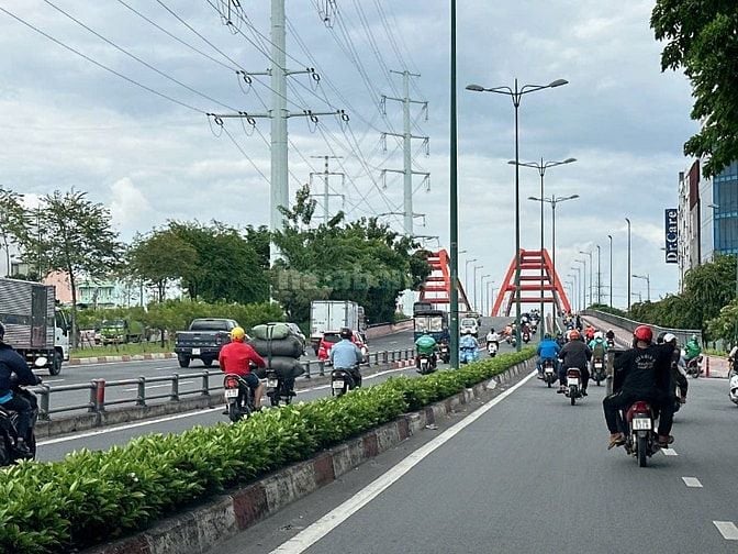 CỰC HOT nhà hẻm 6m 4L ngang 4.5m 86m2 Phạm Văn Đồng sát GIGA 13.9 tỷ.