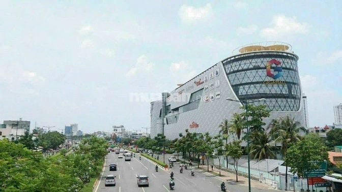 CỰC HOT nhà hẻm 6m 4L ngang 4.5m 86m2 Phạm Văn Đồng sát GIGA 13.9 tỷ.