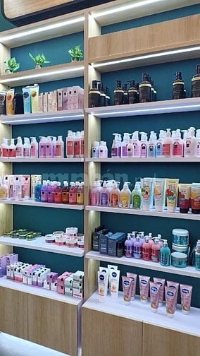 VIỆC LÀM CHO CHỊ EM 30 - 50 TUỔI _ TUYỂN TẠP VỤ KHÔNG CẦN KINH NGHIỆM
