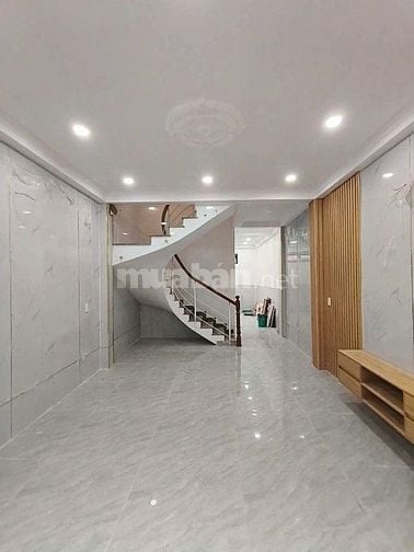Bán nhà 3 tầng, hẻm 6m, đường Nguyễn Văn Quá - 4x15 - 4 tỷ 850 còn bớt