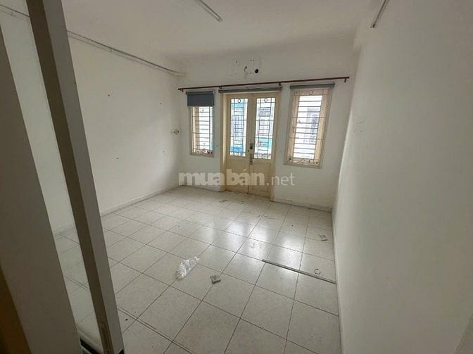 CHO THUÊ NHÀ MẶT TIỀN HOA HỒNG P7 PHÚ NHUẬN 80m2 4 TẦNG 40tr/th.