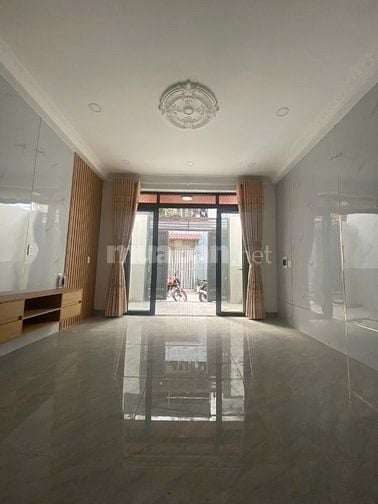 Bán nhà 3 tầng, hẻm 6m, đường Nguyễn Văn Quá - 4x15 - 4 tỷ 850 còn bớt