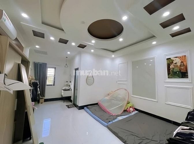 Đi nước ngoài định cư bán gấp nhà ở đường Tăng Nhơn Phú, phường Phước 