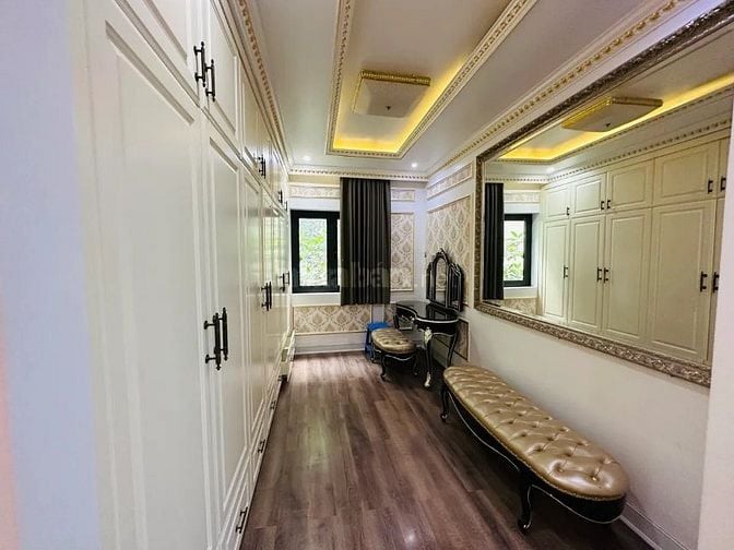 Chính Chủ Bán Biệt Thự 400m2,Vị Trí Đẹp,Giá Tốt,Lê Trọng Tấn- Bình Tân