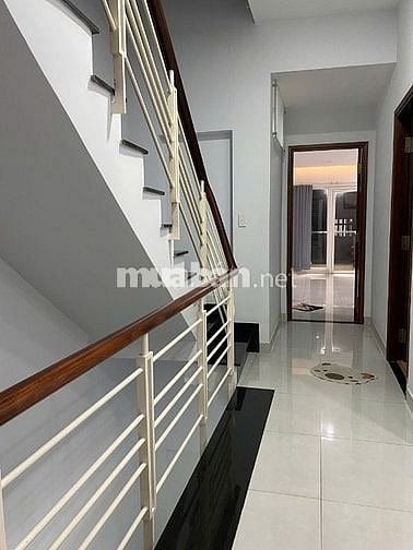 Bán 2 căn nhà Tân Phú giá tốt: 1 căn hẻm xe tải, 1 căn nhà mới đẹp