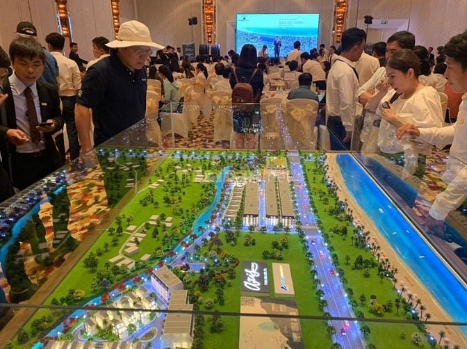 TUYỂN DỤNG CHUYÊN VIÊN KINH DOANH BĐS LƯƠNG TỪ 8TR KHÔNG YÊU CẦU KN