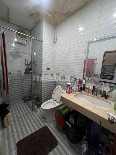 Căn hộ chung cư tầng trệt 62m2