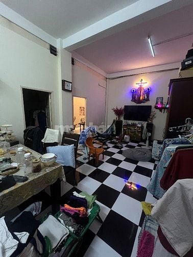 Căn hộ chung cư tầng trệt 62m2
