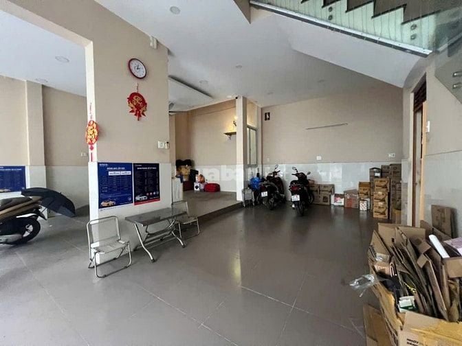 Trần Thị Liền, Ngang khủng 9x10m, 04 tầng.
