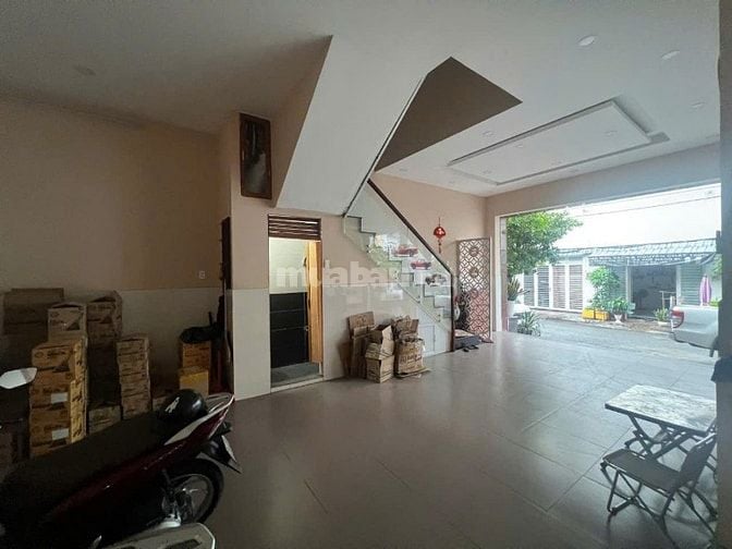 Trần Thị Liền, Ngang khủng 9x10m, 04 tầng.