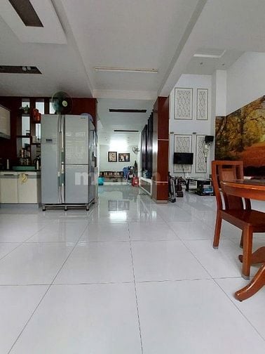 Cần bán biệt thự đường Lý Thường Kiệt, DT 8x14m 4 tầng, giá 15 tỷ TL