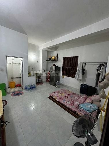 Cần nữ ở ghép. Phòng gần công viên phần mềm Quang Trung