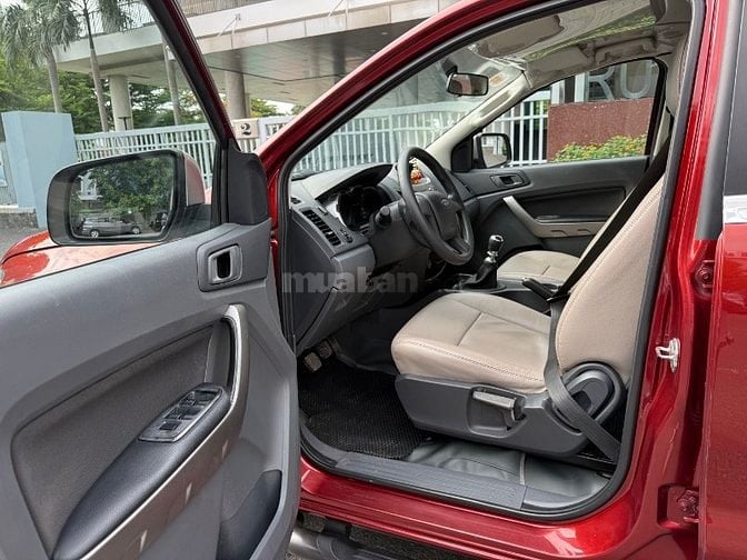Cần bán Ford Rangger xe nhập khẩu 2015 máy dầu, xe nội ngoại thất zin 