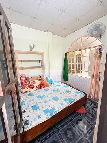 Bán nhà q4 3tỷ 9 diện tích sử dụng 64m2