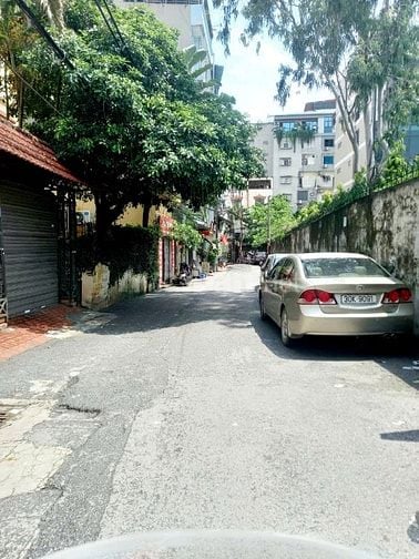 💥TT CẦU GIẤY- 🚘🚘30M- 30M NGẮM HỒ SEN- NHÀ MỚI- NT CAO CẤP- 31M - 5 