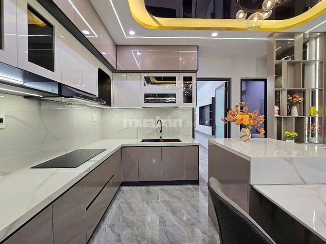 Cần bán gấp nhà đường Vạn Kiếp P3 Quận Bình Thạnh 55m2 4PN giá 2tỷ900 